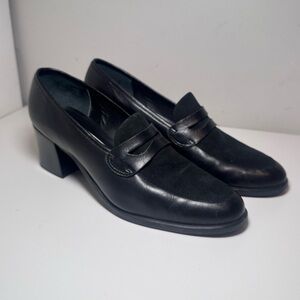 Vintage Etienne Aigner Black Leather Penny Loafers